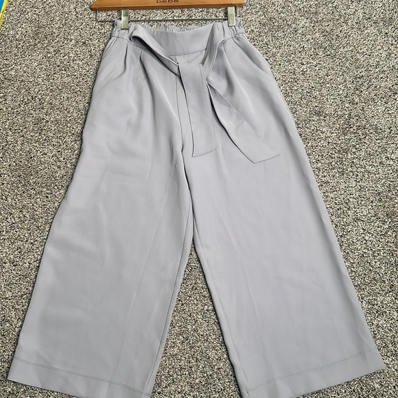 Lululemon gray crop wide leg pants size 4 - Picture 13 of 14